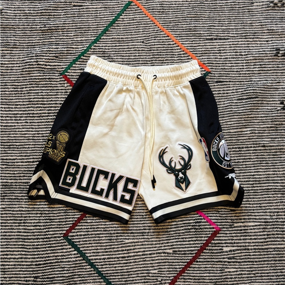 Milwaukee Bucks Black and White Men's Shorts